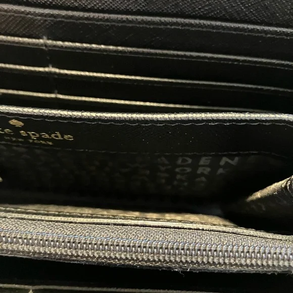 NWOT KATE SPADE Kate Spade Blake Avenue Printed Neda Wallet - Bon bon stripe. - Picture 6 of 8